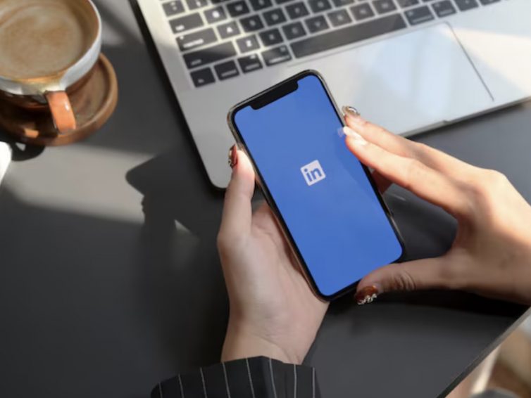 LinkedIn Is Becoming the New Discovery Engine for B2B Brands in 2026